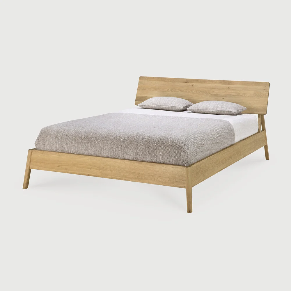 Ethnicraft Air Bett Eichenholz Lackiert 160x200cm