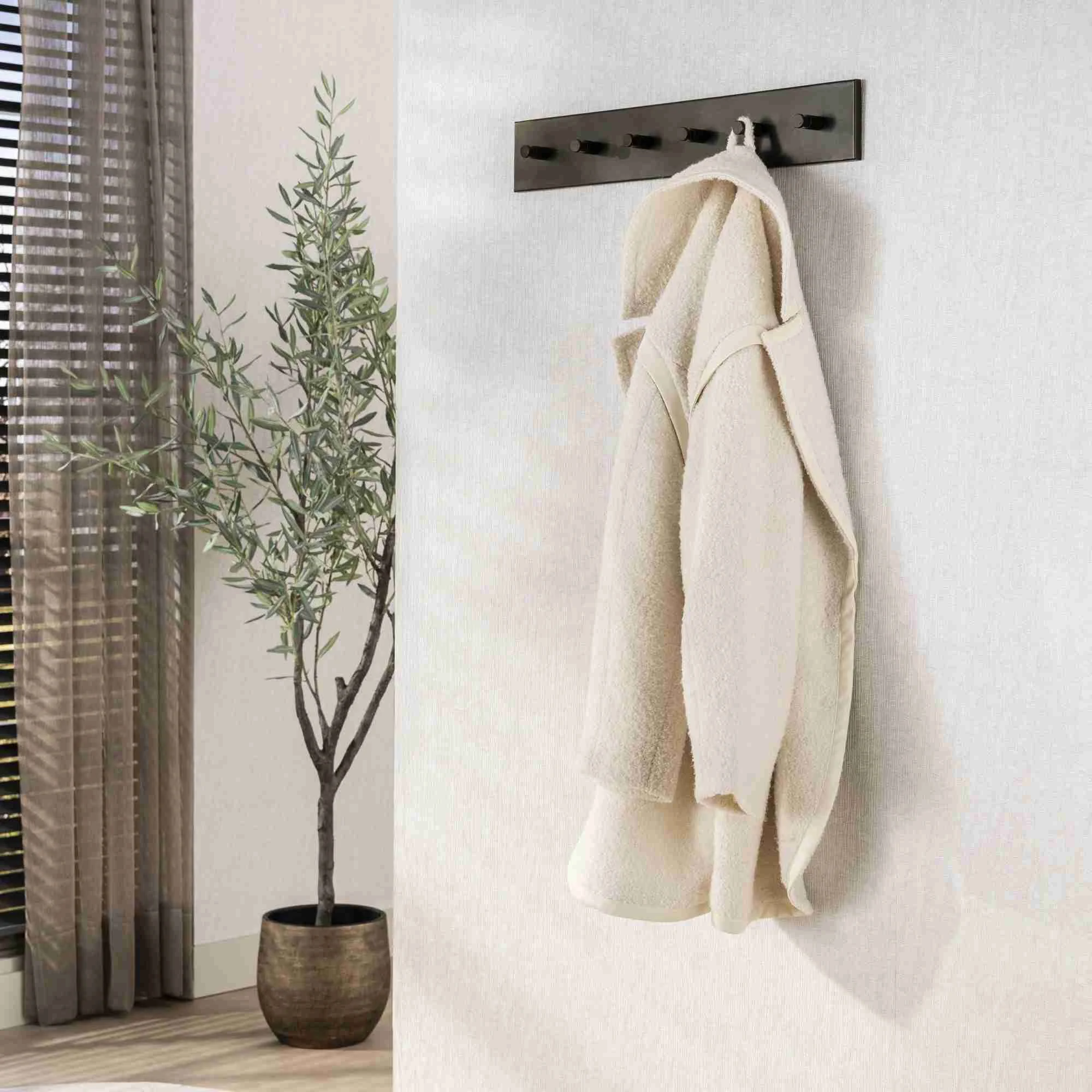Garderobe Aret aus Metall mit 6 Haken in Bronze-Finish