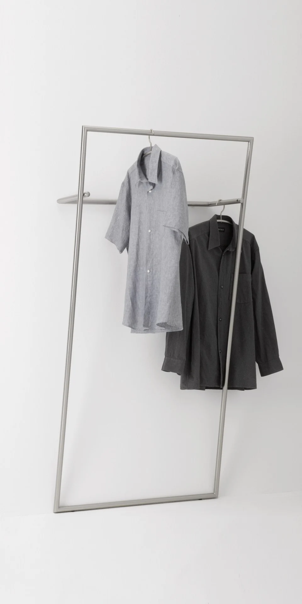 Garderobe Barrel aus Edelstahl, modernes Design, silber, hochwertige Verarbeitung, für Indoor - Jan Kurtz