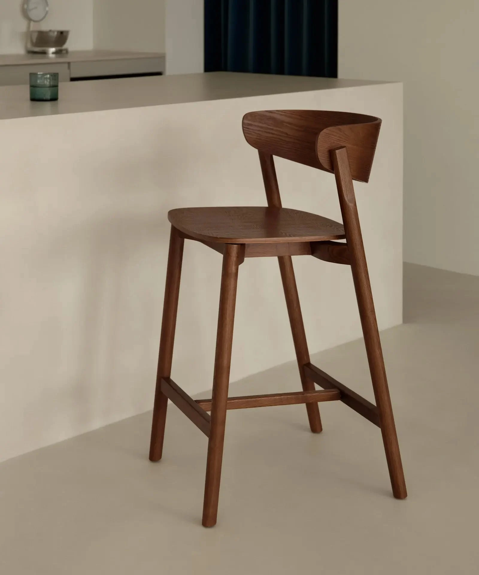 Tabouret en bois Skog - Northdeco