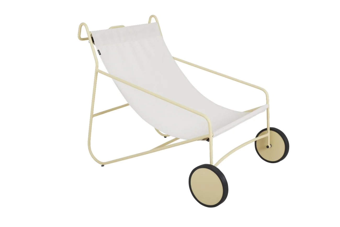Gartensessel Poul von Brafab aus Aluminium, modern, gelb und weiß, mit Rollen, outdoor geeignet