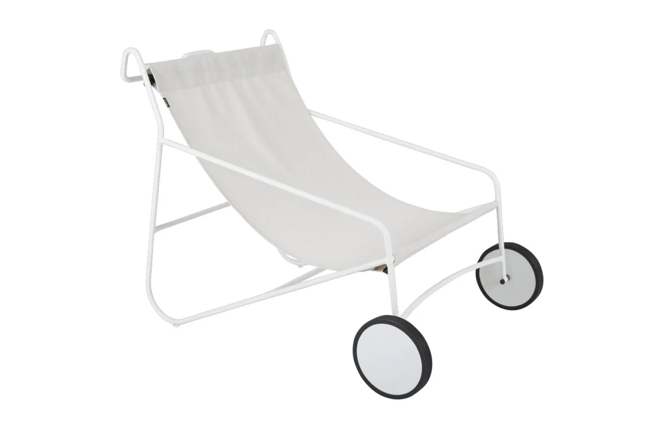 Gartensessel Poul aus Aluminium, modern und wetterfest, in Weiß, mit Rollen für Outdoor - Brafab