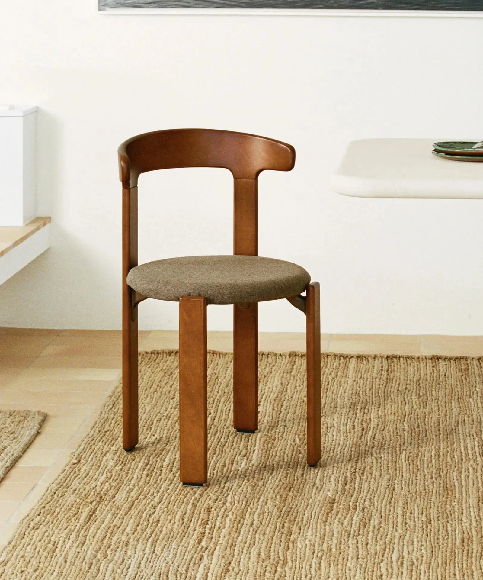 Chaise de salle à manger en bois rembourrée Grim - Northdeco