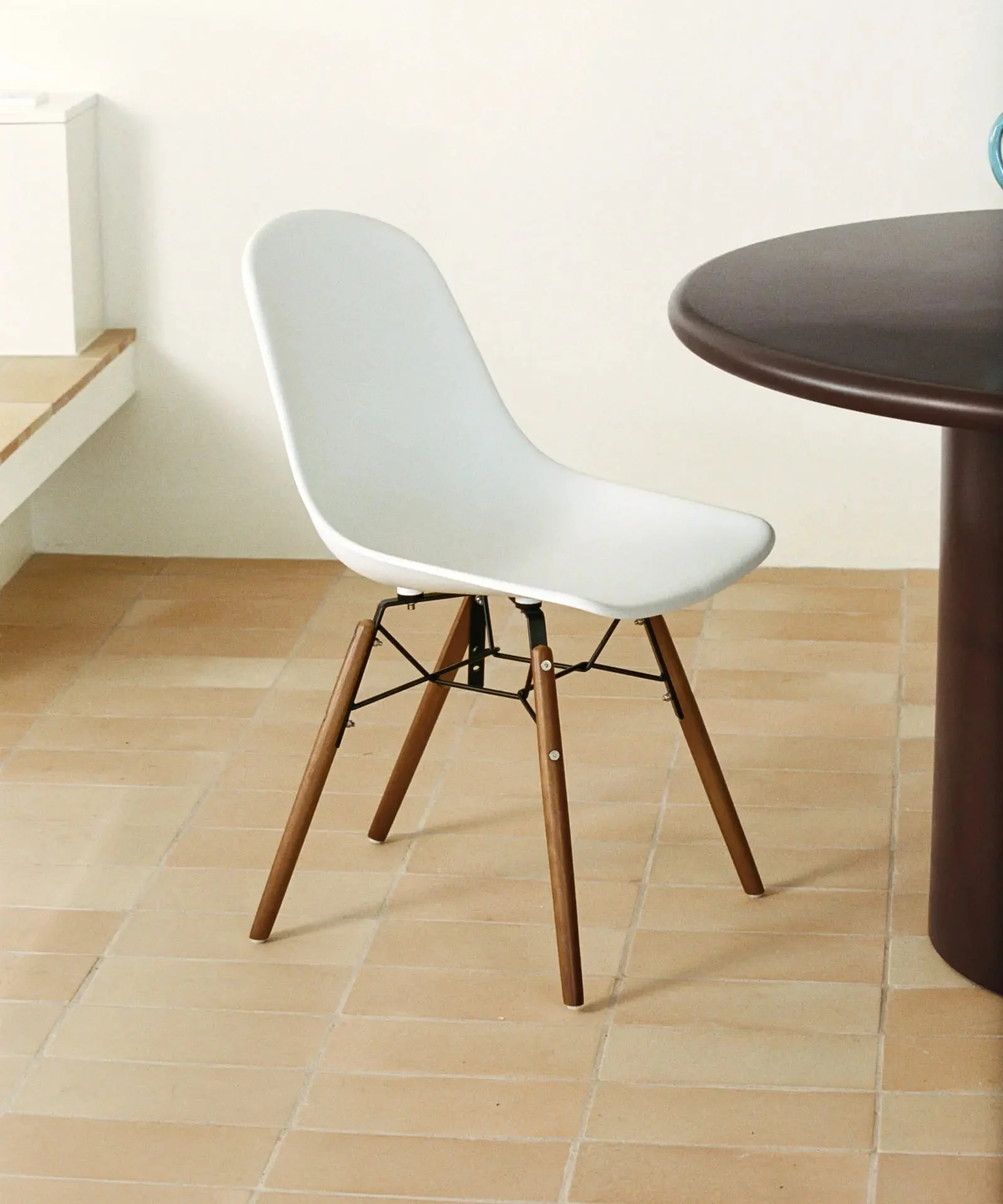 Stuhl aus Polypropylen und Holz Elon - NORTHDECO