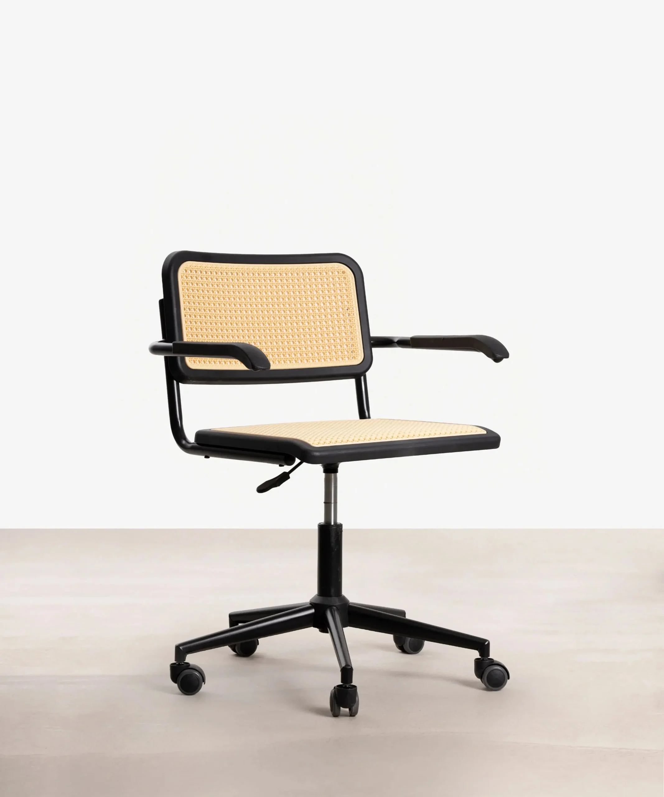 Bürostuhl aus Kunststoff und Rattan mit Armlehnen Candela Arms - Northdeco