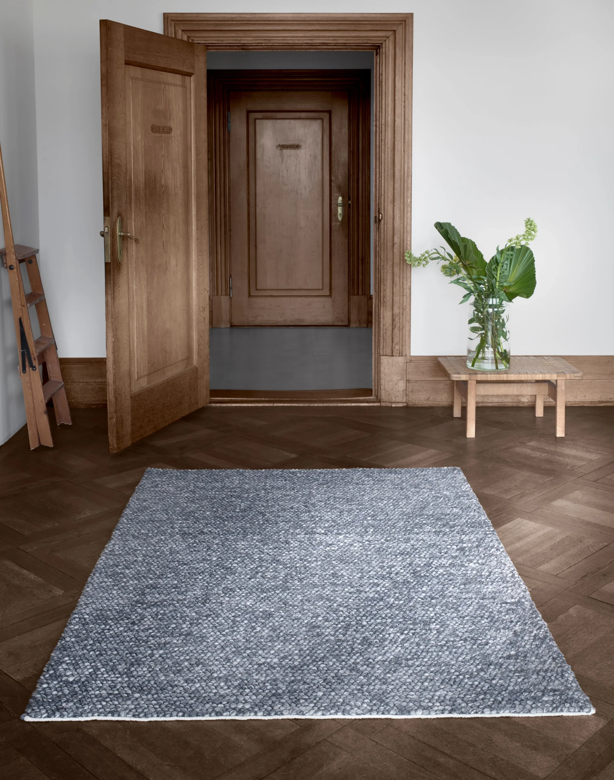 Dewdrops Teppich Dark Grey - FASMAS