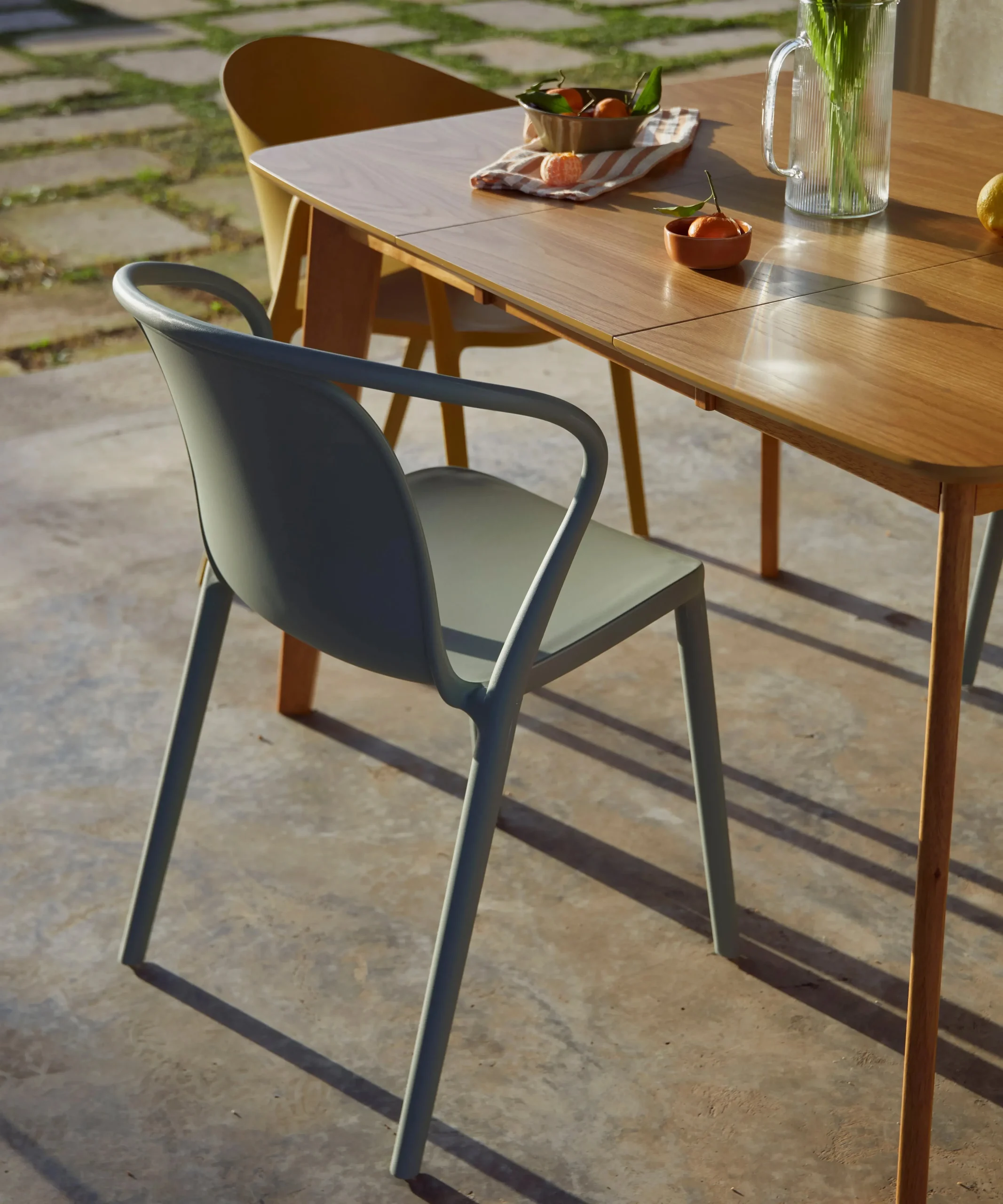 Stuhl aus Polypropylen mit Armlehnen Gigi - NORTHDECO