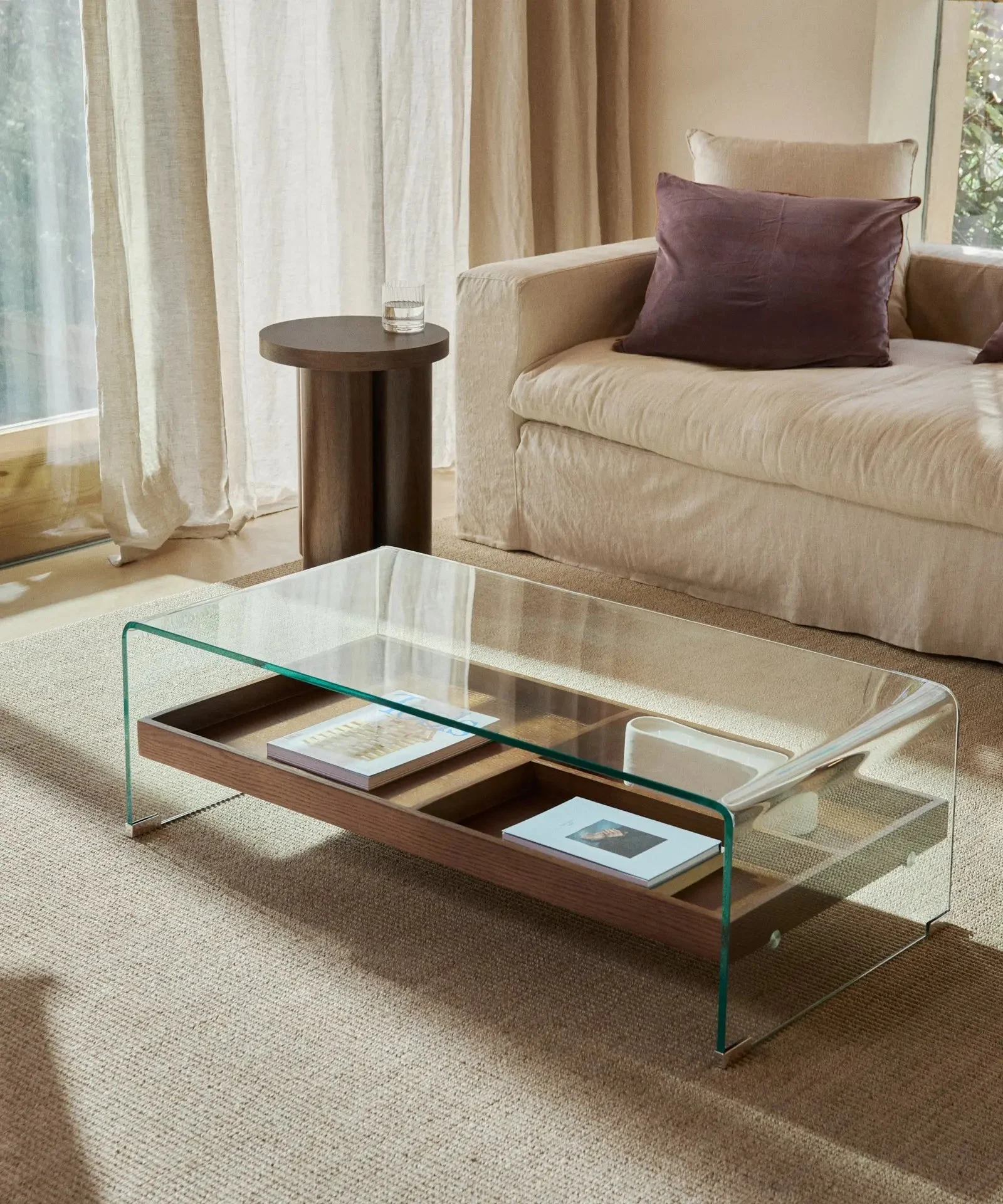 Couchtisch Corina aus gehärtetem Glas und Holz (110 x 55 cm) - Northdeco