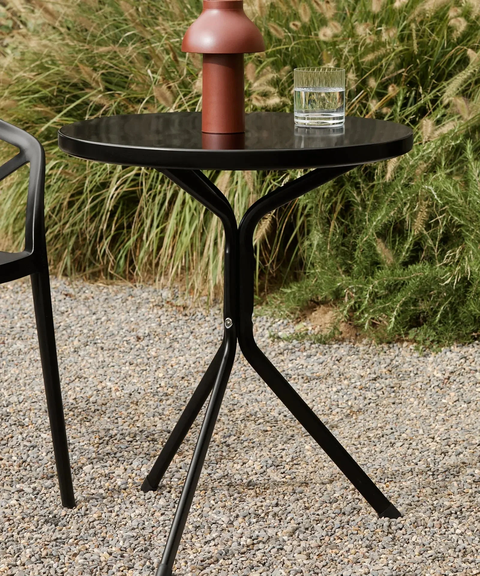 Table d'extérieur ronde en métal Numa (60 x 67 cm) - Northdeco