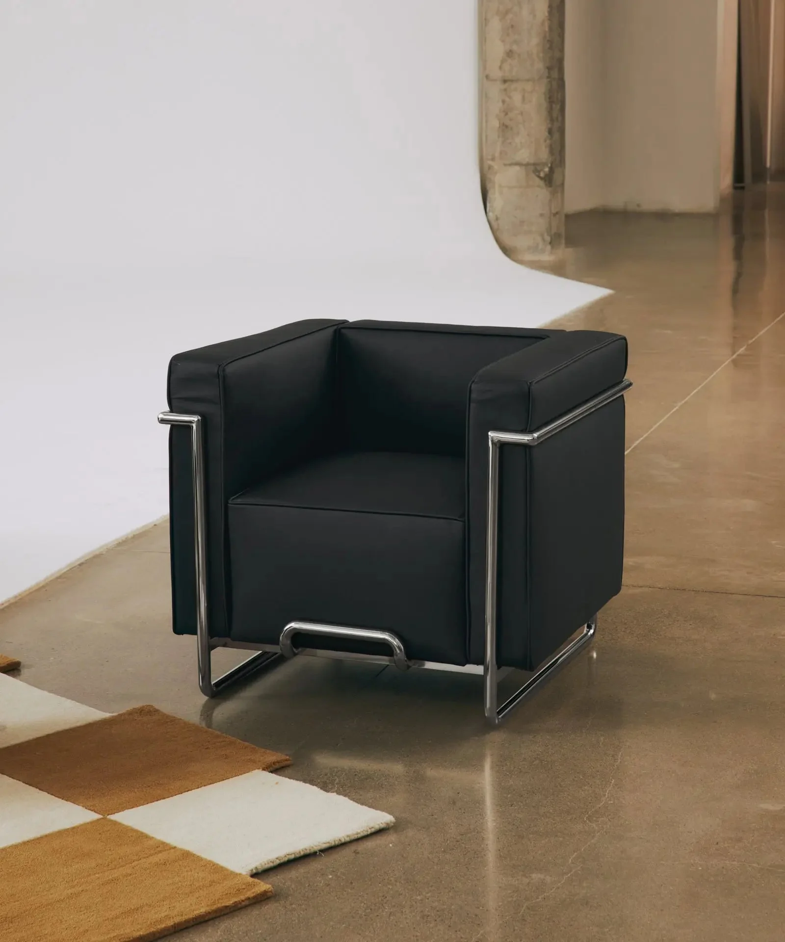 Sessel aus Leder und Stahl Box - NORTHDECO