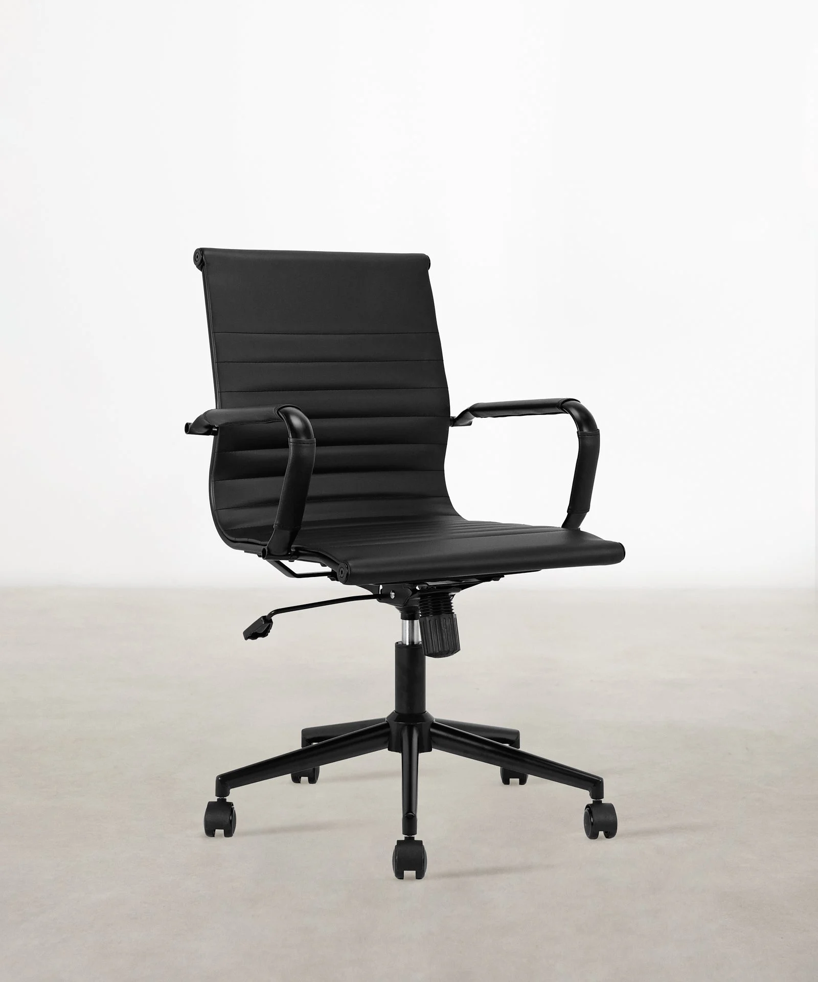 Bürostuhl aus Leder Larsen Low Back - Black Edition