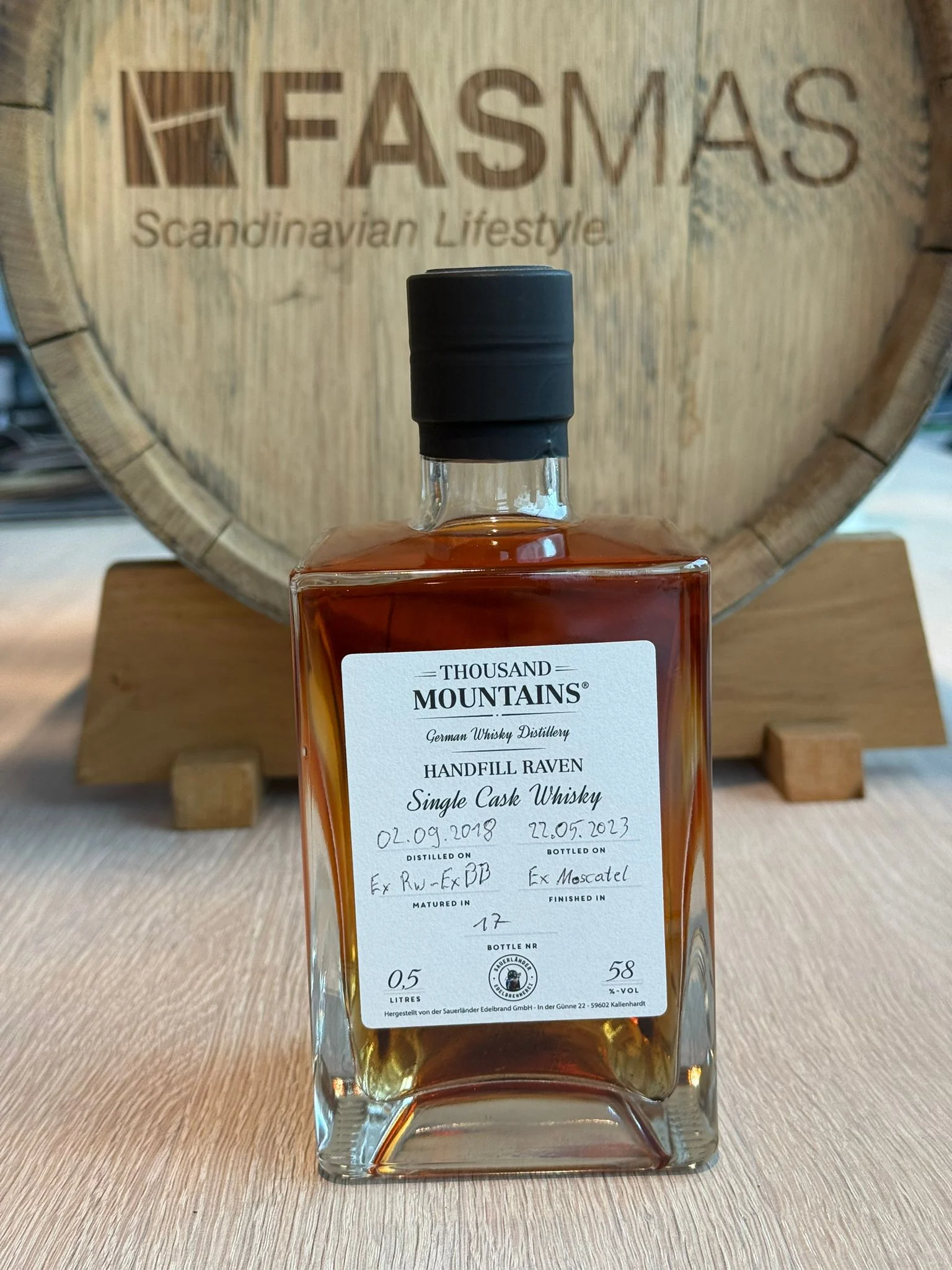 Thousand Mountains „Handfull Raven“ Single Cask Moscatel - FASMAS