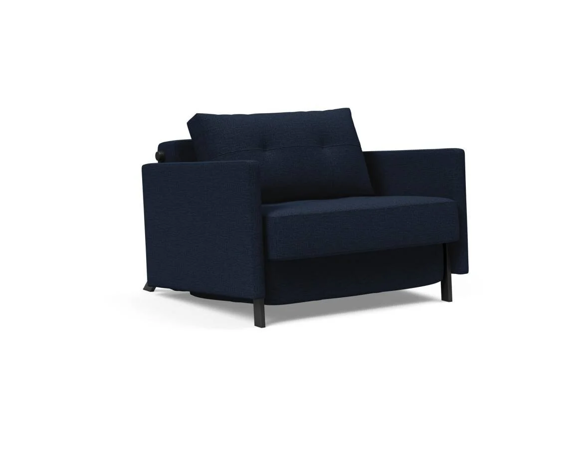 Innovation Cubed 02 Stuhl mit Armlehnen