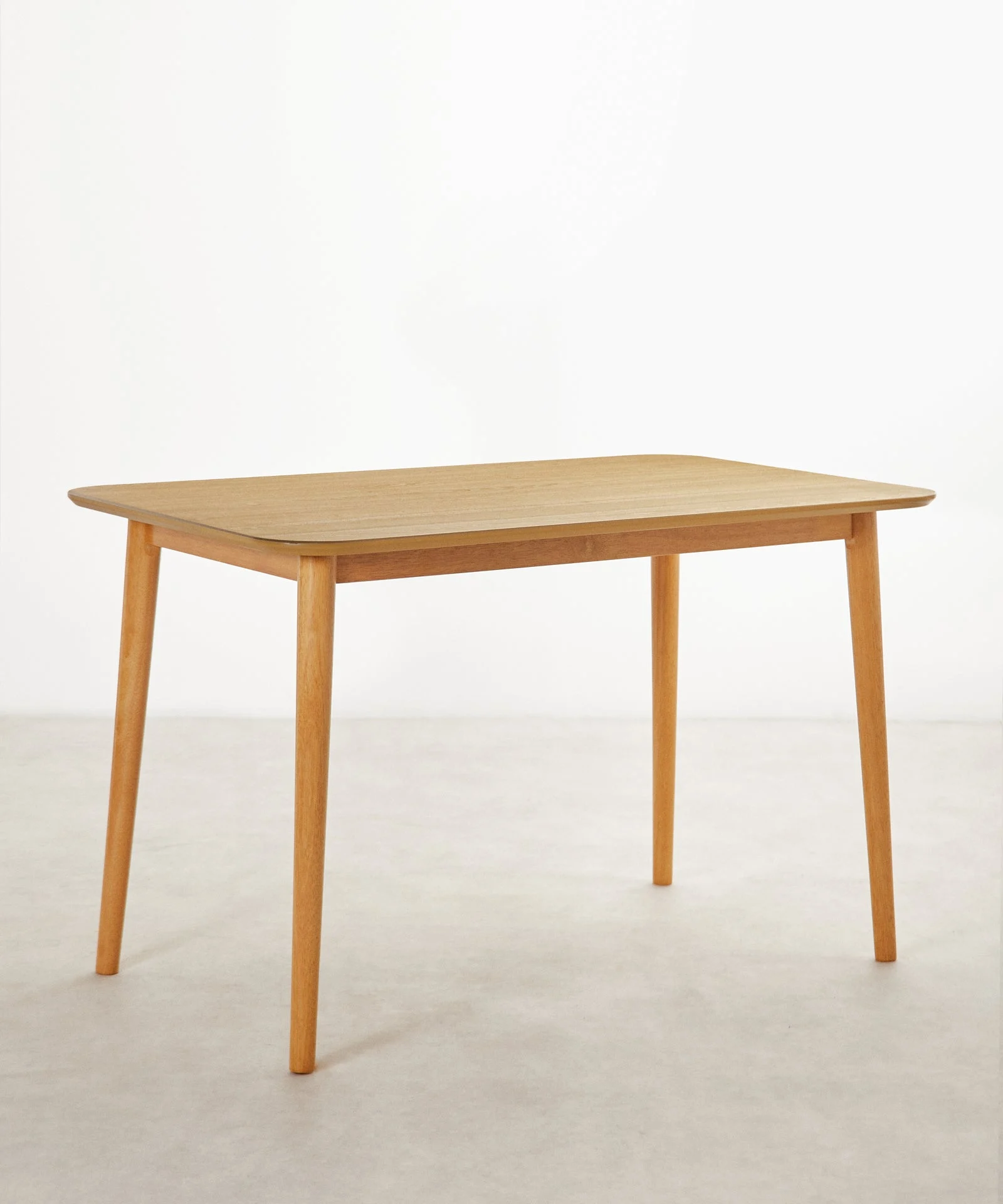 Table à manger rectangulaire en bois Valeria (120 cm) - Northdeco